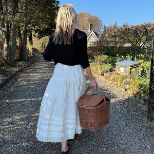 Doen Sebastiane Skirt in Powder size Small